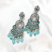 Load image into Gallery viewer, AMRITA EARRINGS
