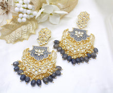 Load image into Gallery viewer, ATHIYA EARRINGS
